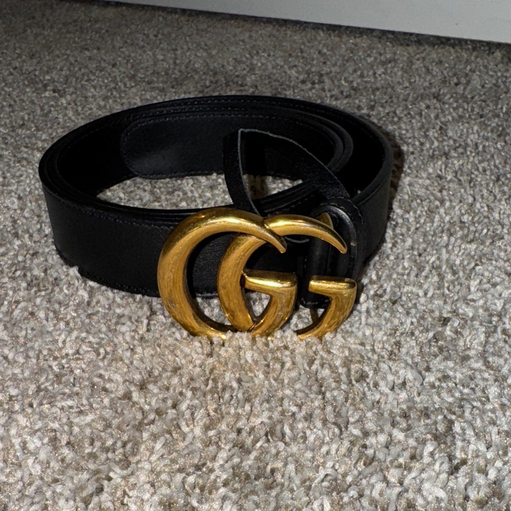 Gucci Black Belt with Gold Double G Buckle